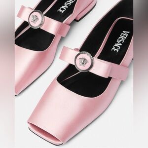 Versace Gianni Ribbon Open toe Pink Satin Ballerinas with Medusa, size 40 NIB